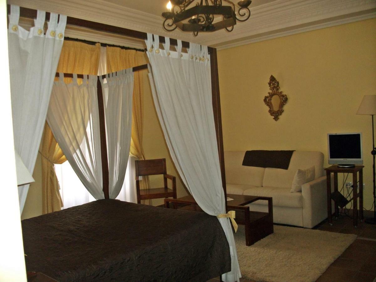 Hospederia El Convento Casa Rural Hotel Lillo Ngoại thất bức ảnh