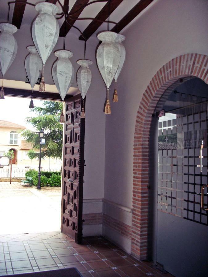 Hospederia El Convento Casa Rural Hotel Lillo Ngoại thất bức ảnh